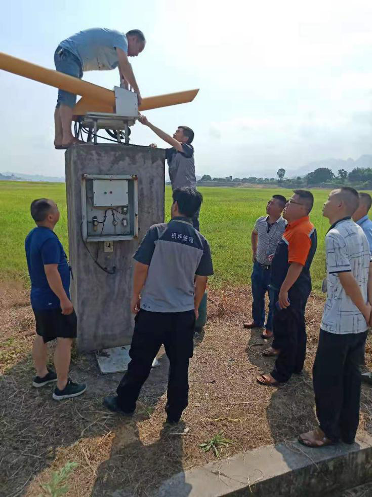 確保旅客順暢出行，機(jī)場(chǎng)一線職工高溫堅(jiān)守！